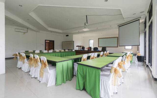 RedDoorz @ Megamendung