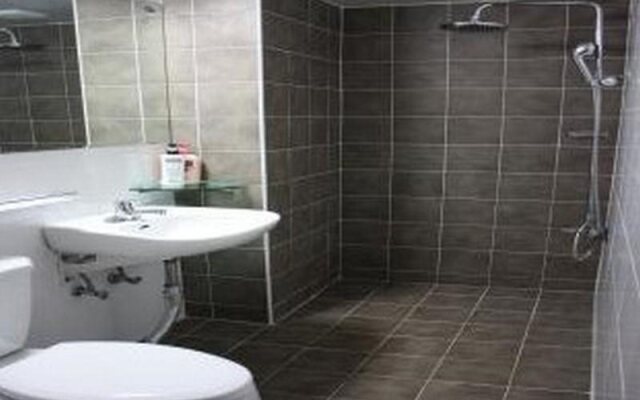 Goodstay Grand Motel