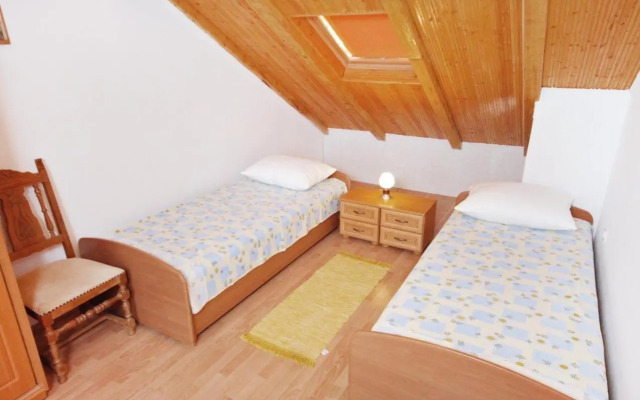 Apartments with a parking space Vrsi - Mulo, Zadar - 5796