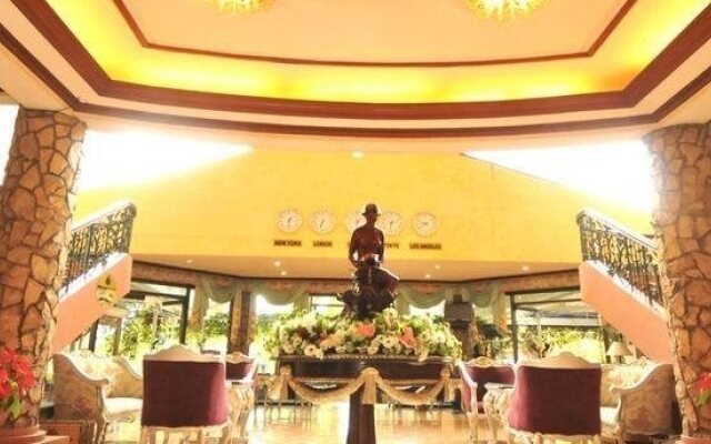 Queen Margarette Hotel Mauban