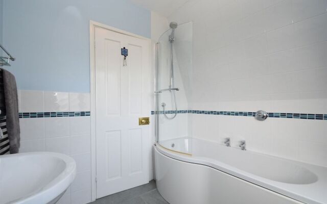 Maytham Cottage