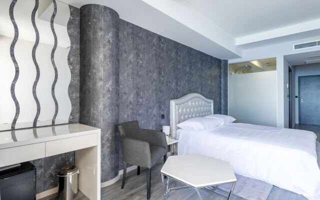 Sea View Luxury Rooms Seven of Nine
