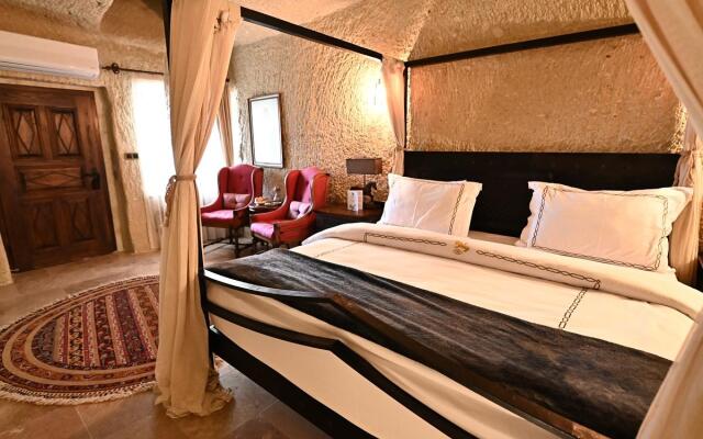 Seraphim Cave Suites & Spa