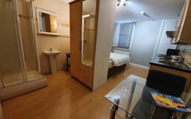 Studio Apartment in South Kensington 2