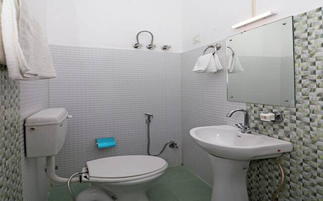 OYO 12062 Paras Guest House