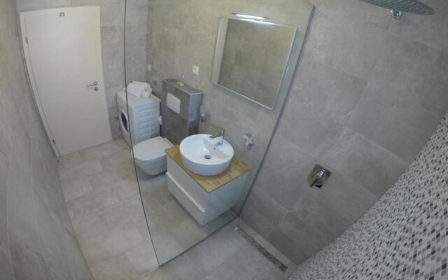 Marinela - with pool - A2(4+2)