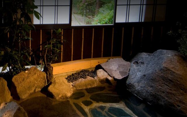 Ureshino Onsen Kujaku