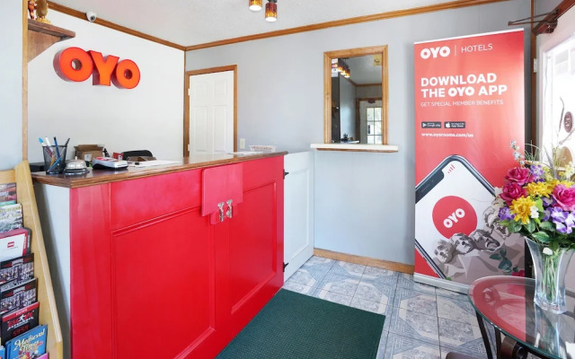 OYO Hotel Calhoun GA I-75 & US-41 Hwy