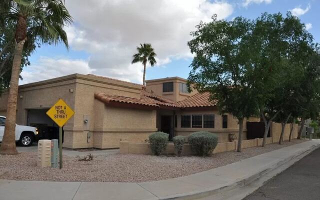 Charming 2BR-2BA by BlueBarrelHomes