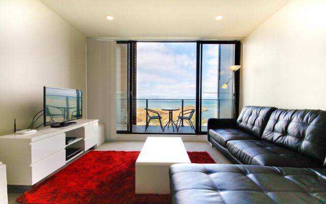 Chifley Hotel & Apartments Geelong