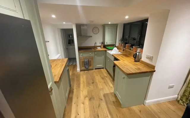 Stanley Road - Modern Flat in Oxford
