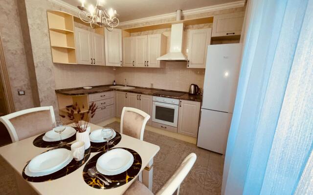 Be Happy (Би Хеппи) на улице Жлобы