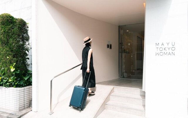 Mayu Tokyo Woman