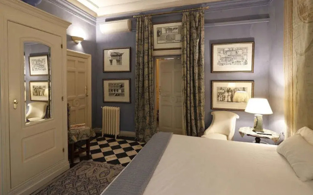 Escala Ópera - Adults Only