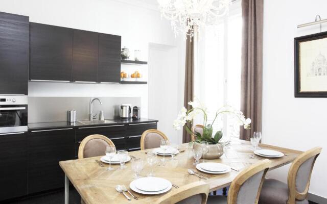 The Residence - Luxury 3 Bedrooms flat Le Louvre