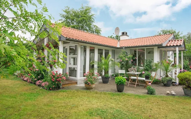 6 Person Holiday Home in Glesborg