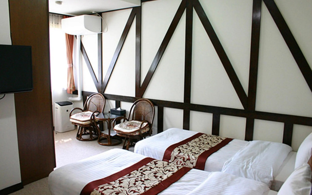 Pension Marie – Guest Rooms – Yamanakako