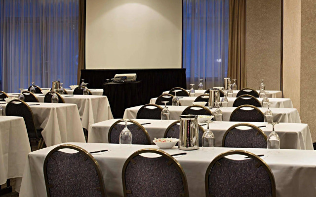 Delta Hotels by Marriott Whistler Village Suites