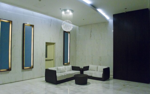 Decorated Duplex Apartment @ BGC