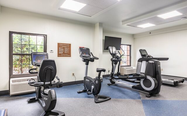 Four Points by Sheraton Greensboro Airport