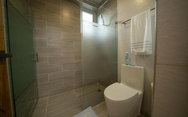 Sdq, Gym, Pool, 1br 2B, Downtown F7