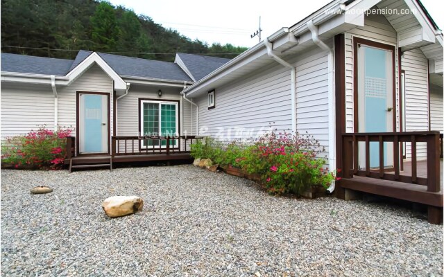 Jeongseon Click Pension