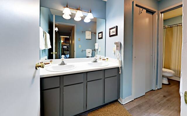 Wooded Steamboat Springs Retreat by RedAwning