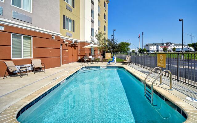 Candlewood Suites St. Clairsville by IHG