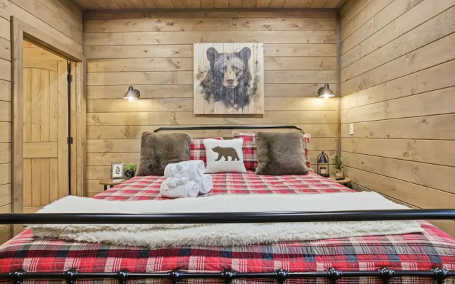Three Pines 2 Bedroom Home