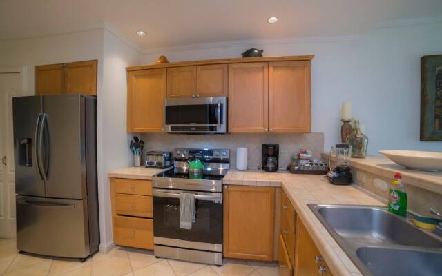 Del Mar 1G 3 bdr - 2bth Ocean View