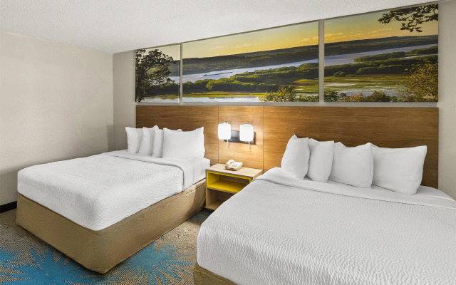 Days Inn by Wyndham Winona