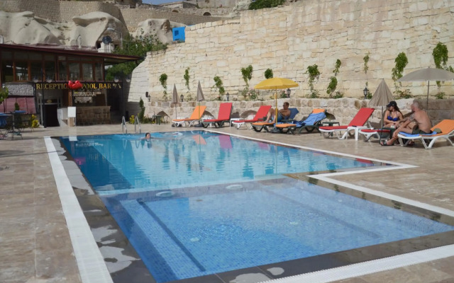 Grand Elite Cave Suites