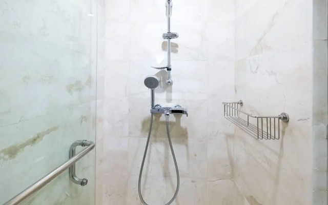 Luxurious 2br Four Winds Apartment Near Senayan