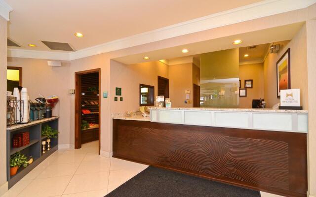 Homewood Suites by Hilton Chicago - Schaumburg