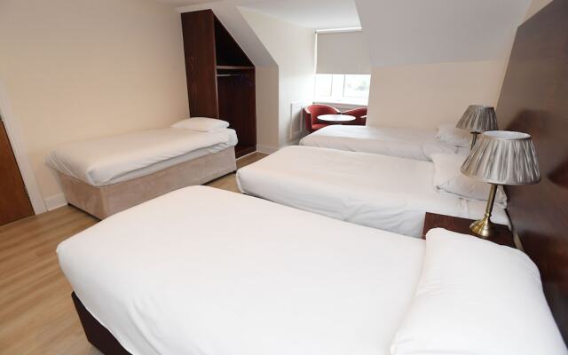 Rooms at the Royal