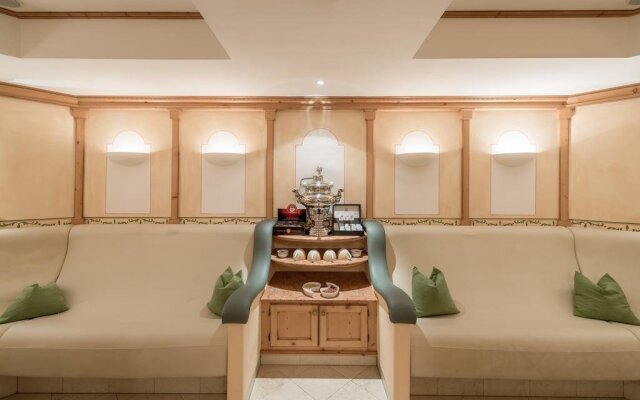 Aktiv- & Wellnesshotel Bergfried