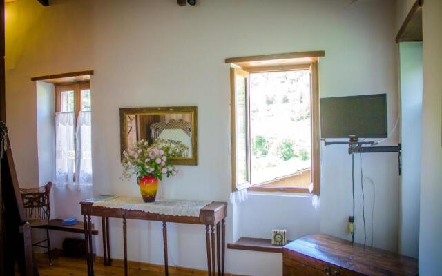 Gioia Traditional House