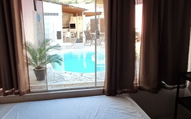 Casa com piscina em Caraguatatuba