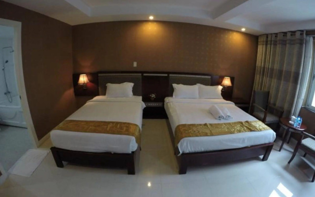 One World Hotel
