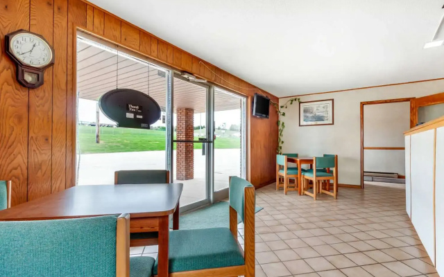 Rodeway Inn Blair