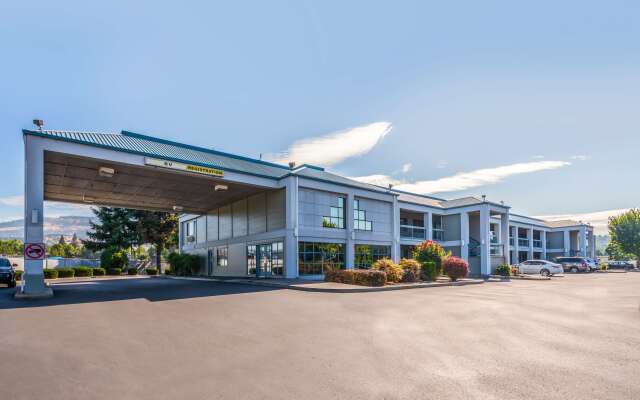 Americas Best Value Inn Phoenix Medford