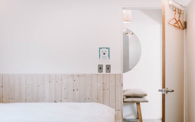 Summer X Genial Hotel II