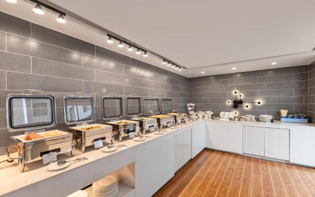 Holiday Inn Express Shenyang North Station by IHG