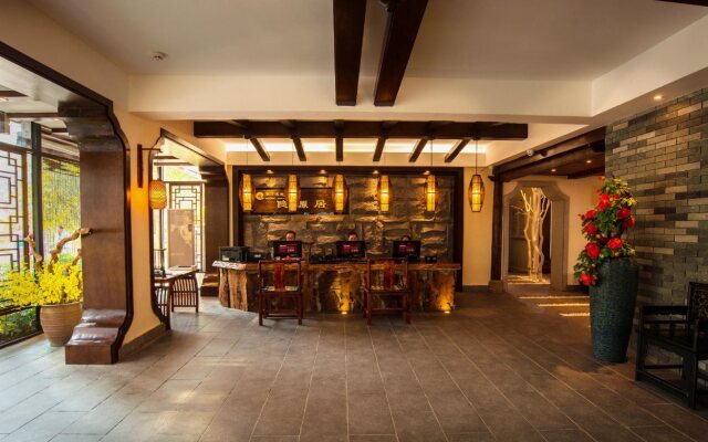 Secret Courtyard Resort Hotel