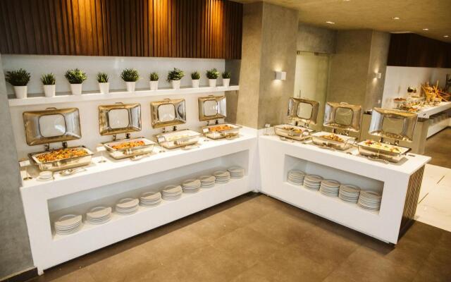 Pyramisa Suites Hotel Cairo
