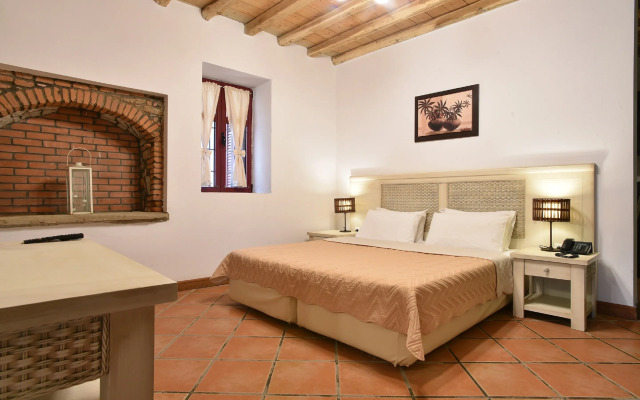 The Varos Residences Hotel
