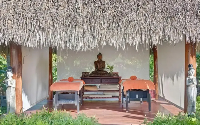 Luxurious 8-bedroom Dreamy Villa