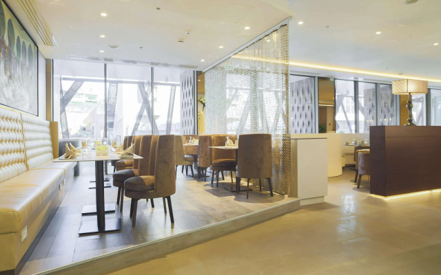 The Legacy Luxury hotel Algiers Hydra