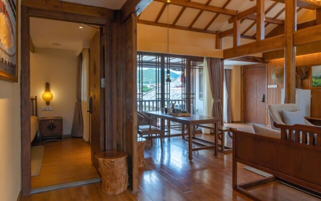 Lijiang Passing-Cloud Resort