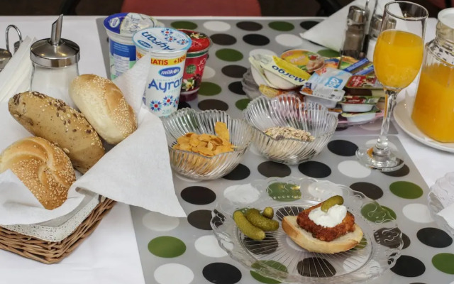 Guest house Halvat